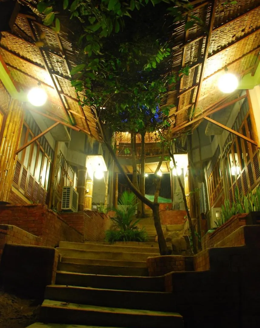 *** Resort Charm Churee Village Koh Tao Thailand